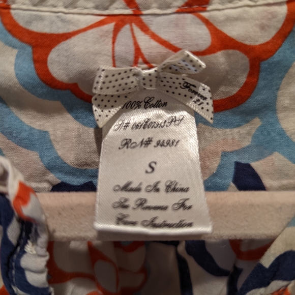 Women's size S Printed lightweight shirt - clearance sale!! - Picture 4 of 5